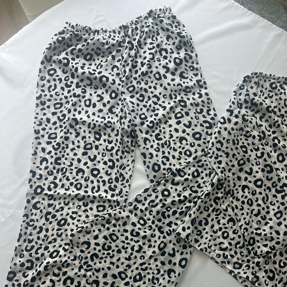 Other - Leopard Print Women’s pajamas, size large